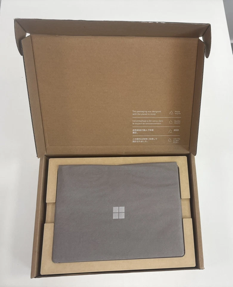 Microsoft Surface Pro 9 - Image 2 of 4