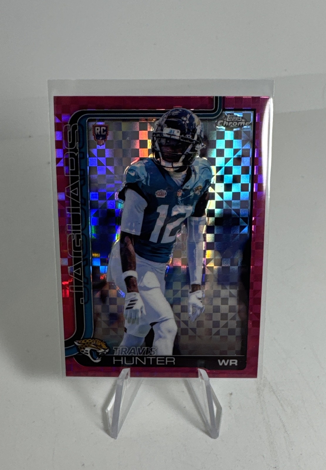 2025 Topps Chrome - Rookies Travis Hunter #332 Hot Pink X-Fractor (RC)