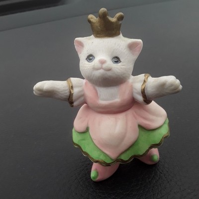 Kitty Cucumber Muffin 1994 Figurine Dress Flower Girl Crown Vintage