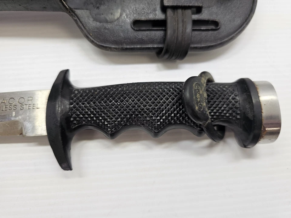 Cuchillo de buceo vintage DACOR de acero inoxidable con funda y correas originales equipo de buceo Foto 2 de 4