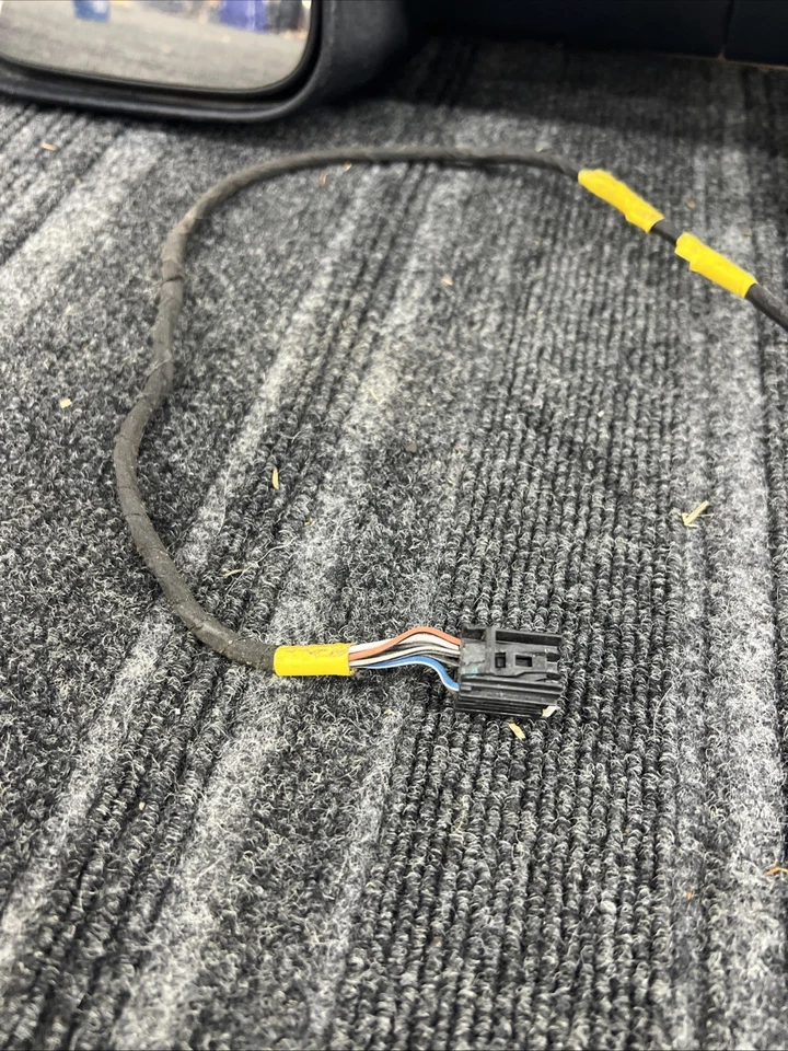 07-14 Chevy Silverado 2500-3500 HD, espejo retrovisor lateral del conductor, OEM, pieza # 20862098 Foto 3 de 4