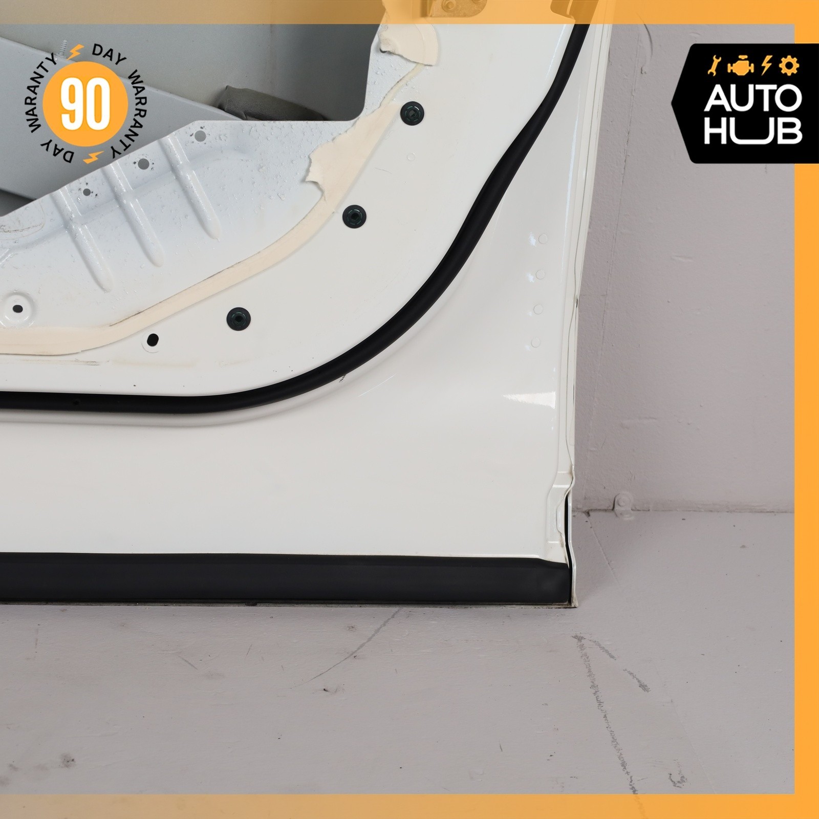 17-22 Maserati Levante M161 Front Right Passenger Side Door Shell White OEM 89k