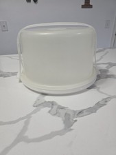 Tupperware Vintage 10" Cake Keeper Carrier White w/Sheer Lid 683