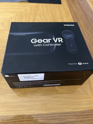 SAMSUNG GALAXY Gear VR Oculus Virtual Reality Headset w/ Controller SM-R324, NEW