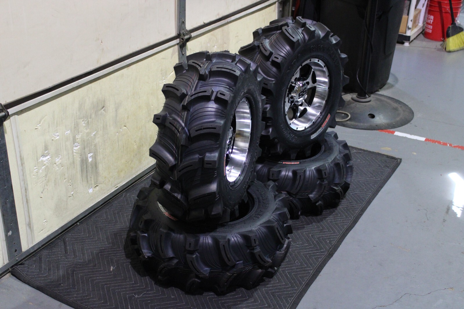 MULE 4010 26" 26x1012 EXECUTIONER ATV TIRE & COBRA M/B WHEEL KIT