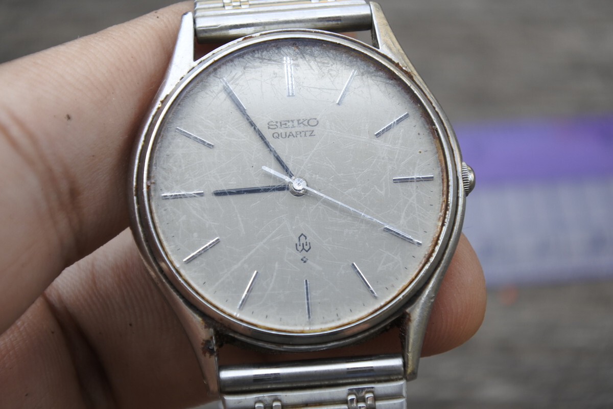 Vintage Seiko 7830 8030 Gray Dial Men Quartz Watch Japan Round