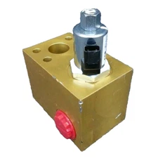 Eaton Vickers 630AA01104A Manifold Assembly Block Hydraulic Valve NEW