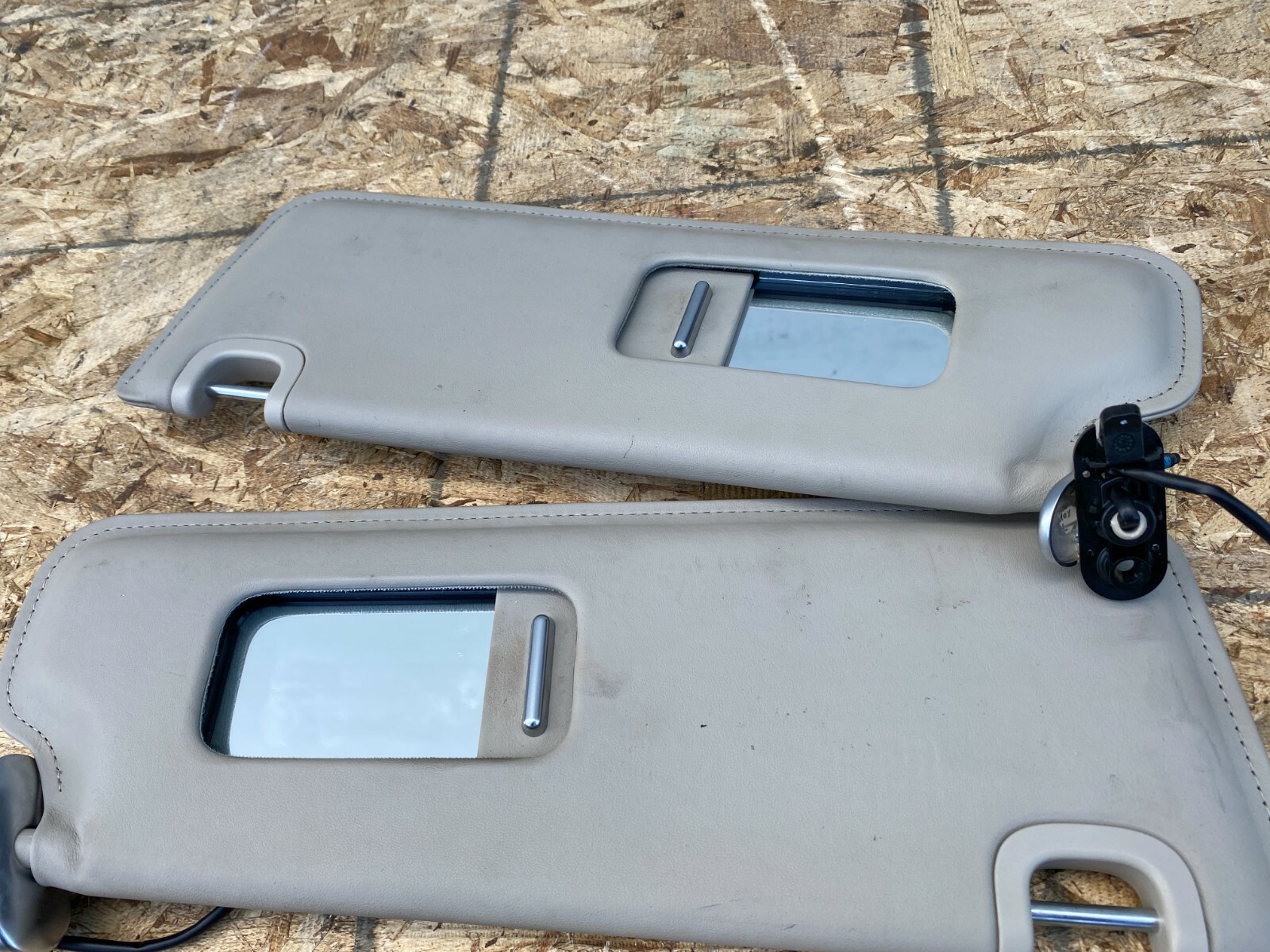 Bentley Flying Spur 2006-2008 RIGHT Sun visor