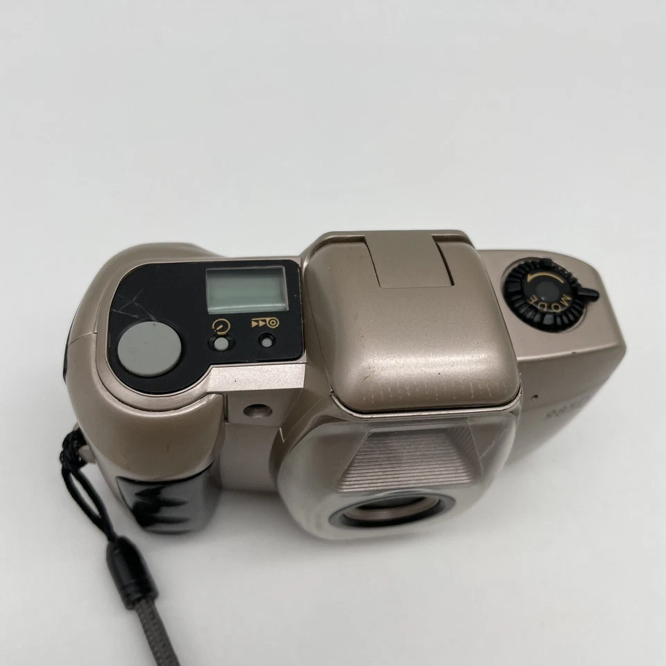 Bell + Howell 985D Point & Shoot 35mm Film Camera Tested  - Image 3 of 4