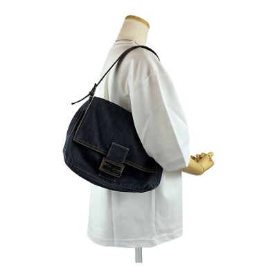 Fendi Mamma Baguette ミディアム ラフィア ショルダーバッグ FENDI Mamma Baguette Bags Collection for Women | FENDI US