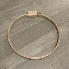 Frank A. Edmunds 14 inch Round Wood Quilt Hoop Embroidery Decor Aro Cerceau