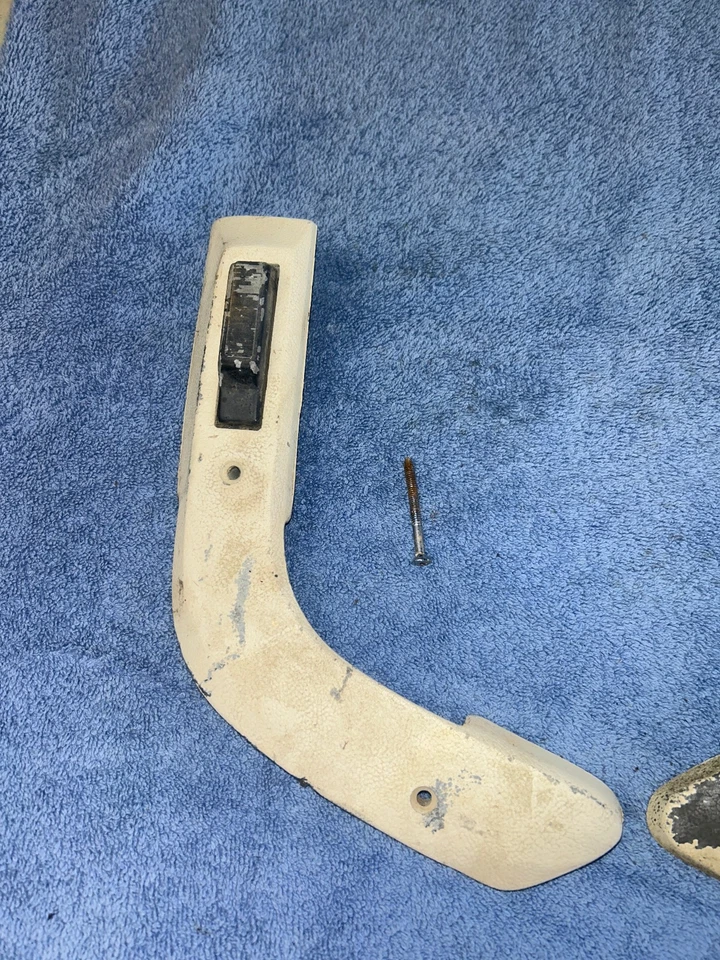 Dodge Charger Challenger Plymouth Cuda GTX 1970 cubiertas de bisagra de asiento con canastilla paso Foto 2 de 4