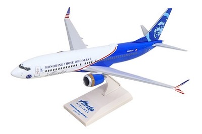 Skymarks SKR1180 Alaska Airlines Boeing 737-Max 8 N806AK Desk 1/130 Jet Model