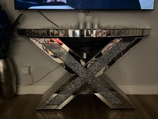 Diamond Crush Crystal Tv Stand with Glass Shelf for Living Room