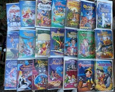 Lot of 42 WALT DISNEY HOME VIDEO VHS Tapes Vintage Used Clamshell Media