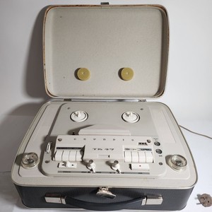 Magnétophone à Bande Grundig TK 140 De Luxe - Pour Pièces Ou Réparation