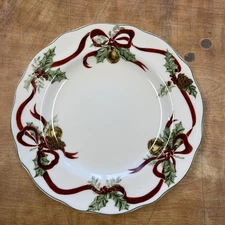 Noble Excellence HOLLY BELLS Dinner Plate 11" 1 ea        6 available