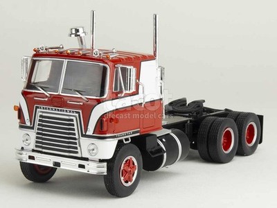 International Transtar COE Traktor 1965 - IXO 1/43