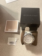 Michael Kors 8153 Silver Tone White Silicone Band Chronograph Watch Men s