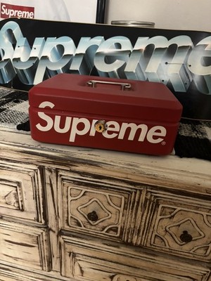Supreme Lock Box Red FW17 Authentic With Key Box Logo Pre-Owned