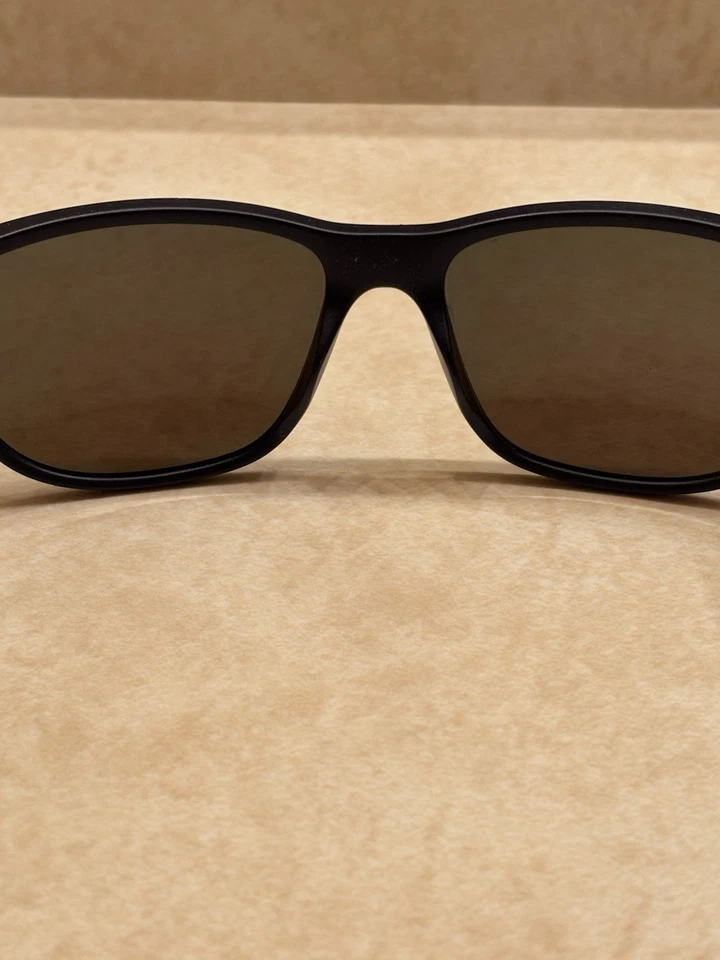 Очки солнцезащитные поляризованные MAUI JIM MJ 811-03S черная/синяя полоса зубы драконов - Изображение 3 из 4