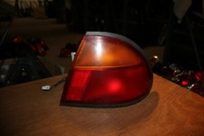 MAZDA 323 (BA) 94-97 LIM.*RÜCKLICHT/HECKLEUCHTE* RECHTS 02/1995 S-MODEL