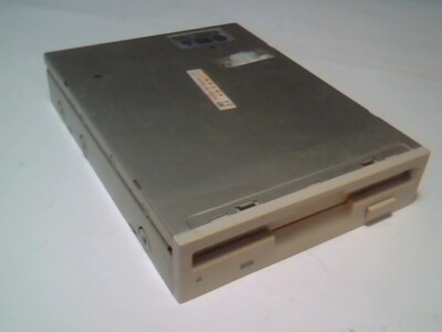 TOSHIBA ND-3564AR Floppy Disk Drive 1.44 3.5 Chinon FZ-354 TOSHIBA ND-3564AR Floppy Disk Drive 1.44 3.5 Chinon FZ-354