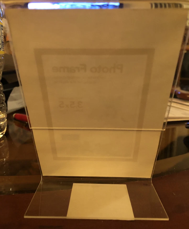 Pantalla vertical de plástico con marco transparente para fotos de escritorio 3,5×5. 4 Pk. NUEVO. Envío gratis Foto 2 de 2