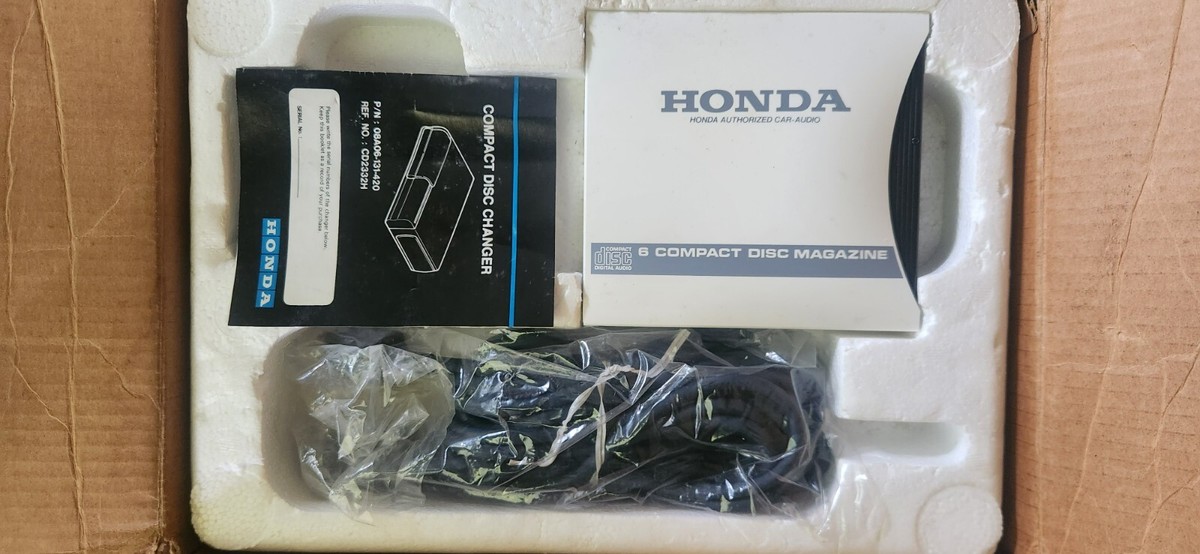 Honda 08A06-131-420CD Changer Trunk Kit CD 2332H | eBay