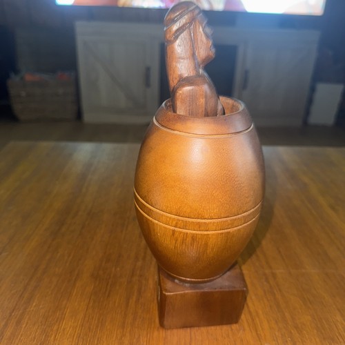 Vintage Wooden Naked Man In Barrel, 10inch, Alii Woods Honalulu, Philippines - Picture 2 of 12