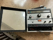 Sencore CG159 Deluxe Color Generator Color King III In Original Carrying Case