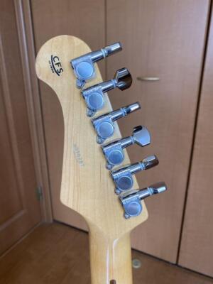 History Stratocaster SZ 1S Fujigen with Soft case instrument