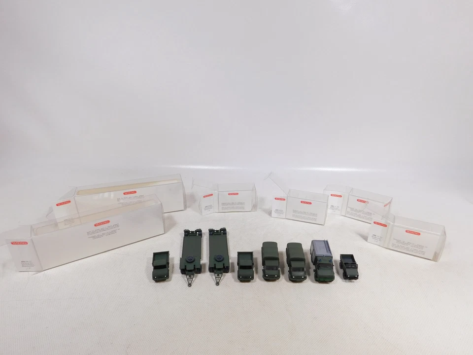 Modello Unimog Bundeswehr BW 695 404 S 696 Mint Box 1:87 H0 6x #EG893-0,5 - Immagine 4 di 4