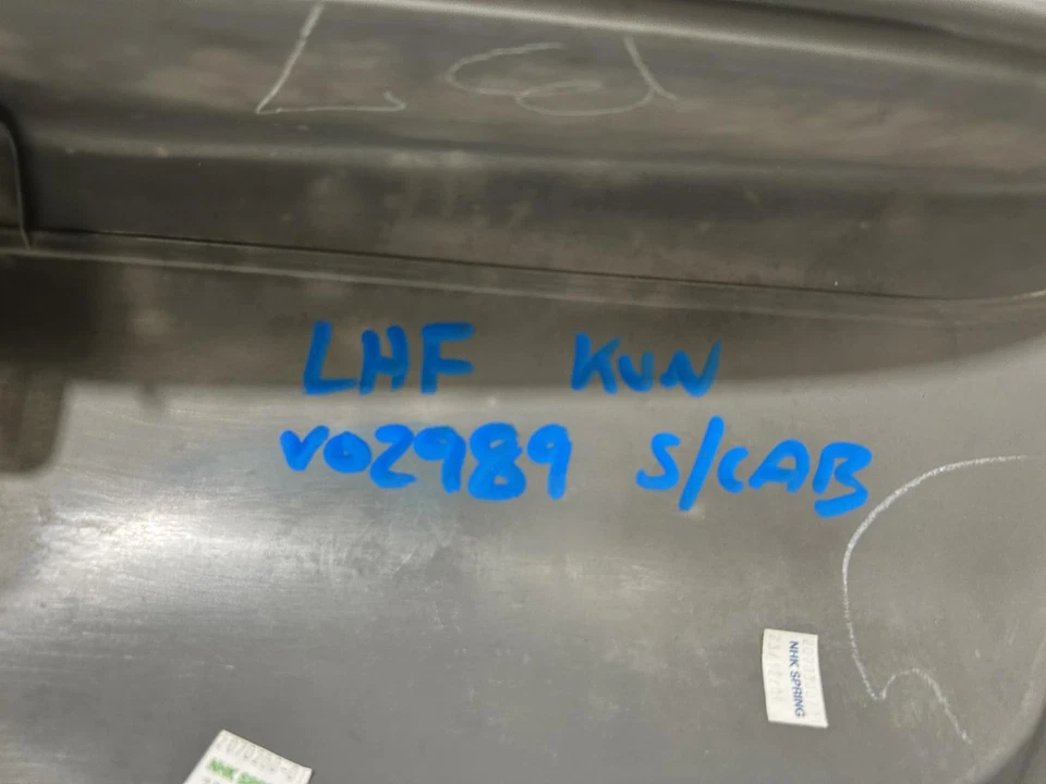 Toyota Hilux Left Front Door Trim with Window Switch GGN15 03/2005-06/2011 - image 4 of 4