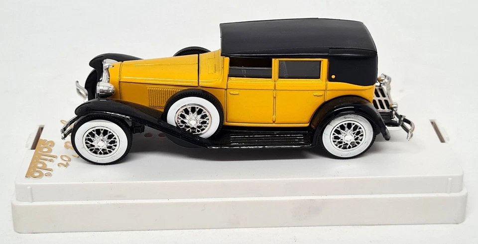 Solido 1/43 - Cord L29 Yellow Black 4055 Diecast Scale Model Car - Image 3 of 4