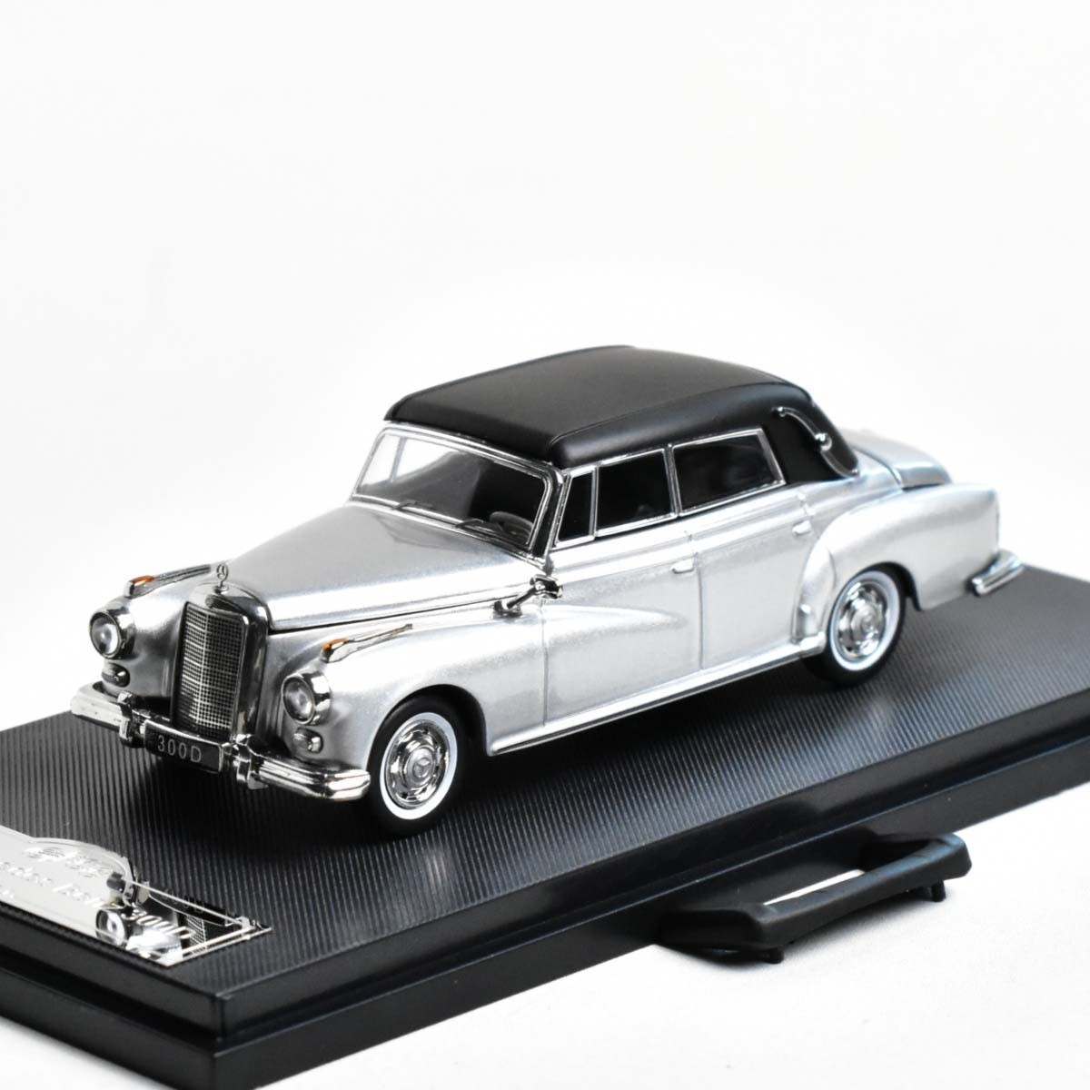 GFCC 1/64 Scale Mercedes-Benz 300D 1959 Diecast Car Model Toy Gift
