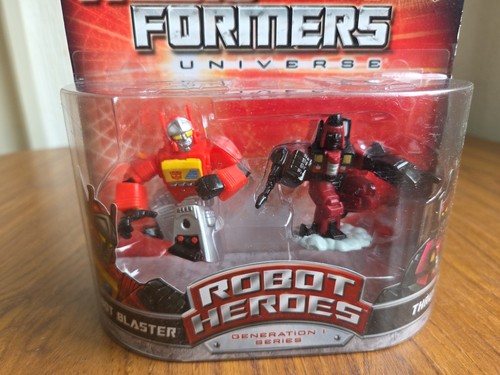 Transformers Robot Heroes AUTOBOT BLASTER & THRUST from Universe Wave Hasbro G1 - Picture 5 of 6