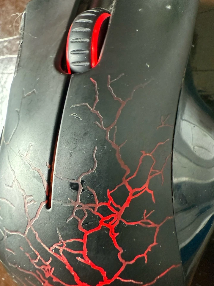 Ratón para juegos Razer Naga fundido edición especial MMO rendimiento RZ01-0028 - USADO Foto 3 de 4