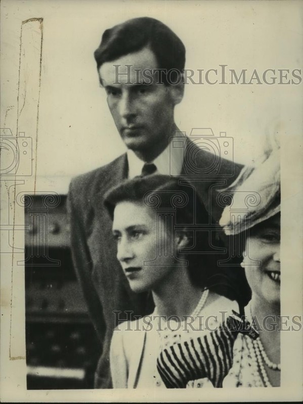 1977 Press Photo Princess Margaret and Peter Townsend - lrz02329