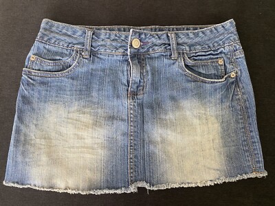 Rue 21 Womens Jean Skirt Size 9/10 Blue Denim Distressed Frayed