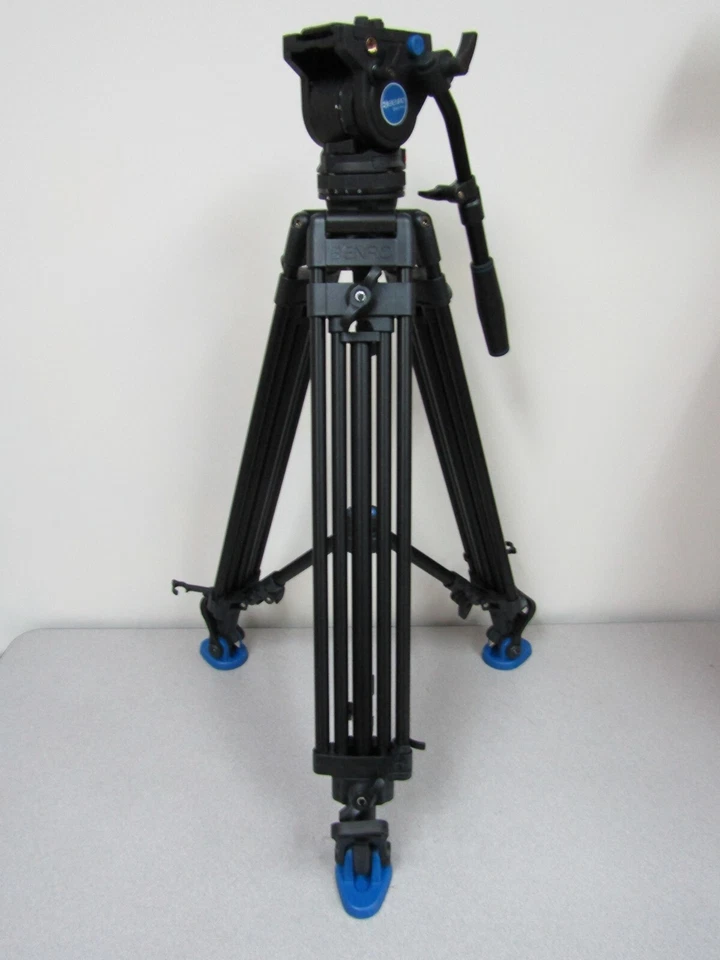 Kit de trípode de video Benro BV4 Pro - Carga máxima 8,8 lb / 4 kg Foto 2 de 4