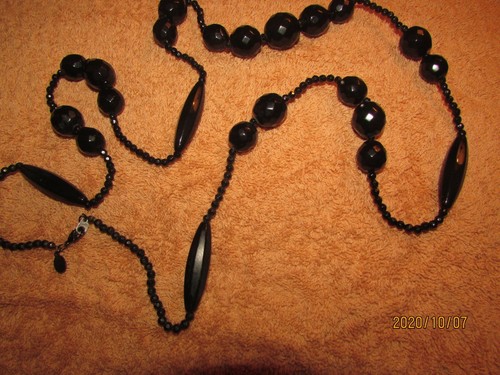 necklaces: 42" and 27" black white, bracelet black blue (jeweK) - Picture 3 of 6