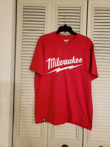 Milwaukee Shirt Mens Large Red Short Sleeve Original Workwear Casual Tee