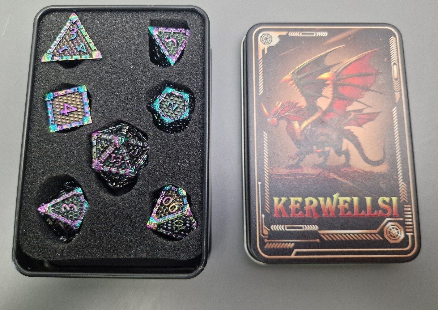 KERWELLSI, DnD Dice Set, Dungeons and Dragons Dice Set In Tin, Limited Ed