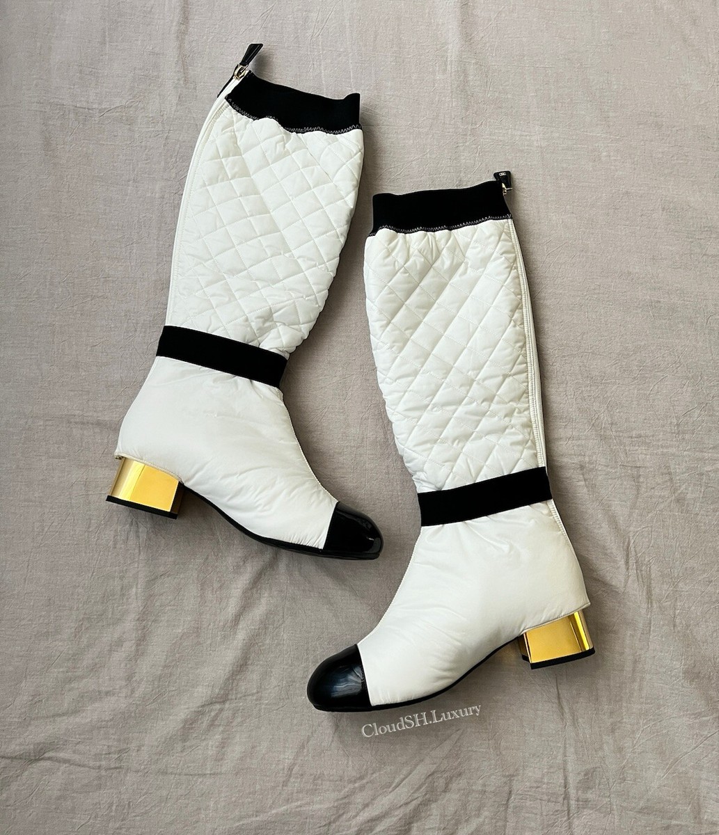 CHANEL ホワイト スカート ホワイト（白）系 CHANEL(シャネル) ミニスカート(レディース