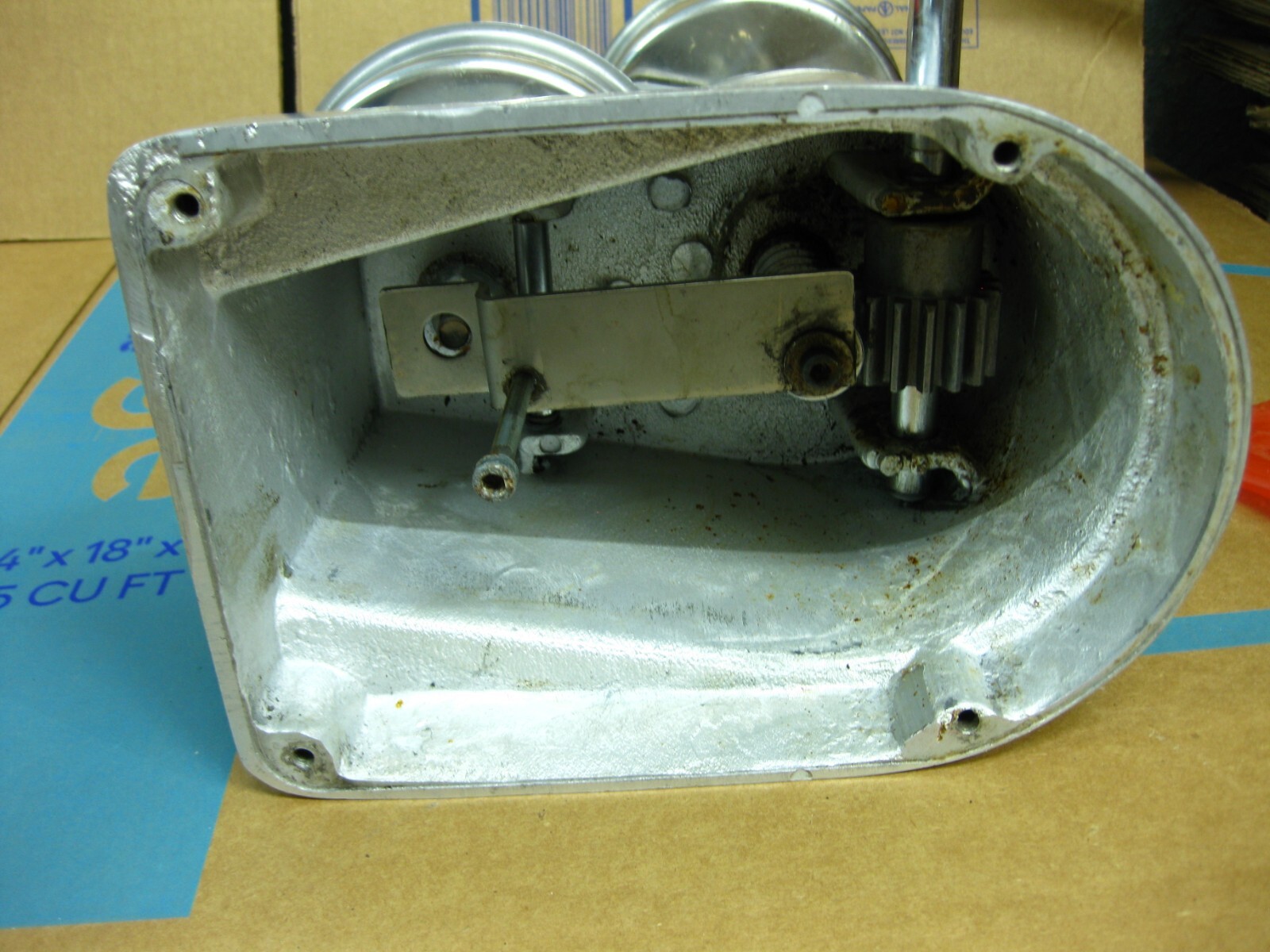 Globe PP5 Manual Heavy-Duty Countertop Hamburger Patty Press, 5" Dia