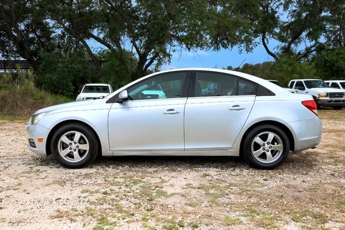 2014 Chevrolet Cruze LT - Picture 3 of 12
