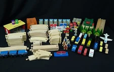Thomas/Geoffrey/Ikea 136PC Wood/Plastic Toy Train Track/Car/Buildings Lot/Set