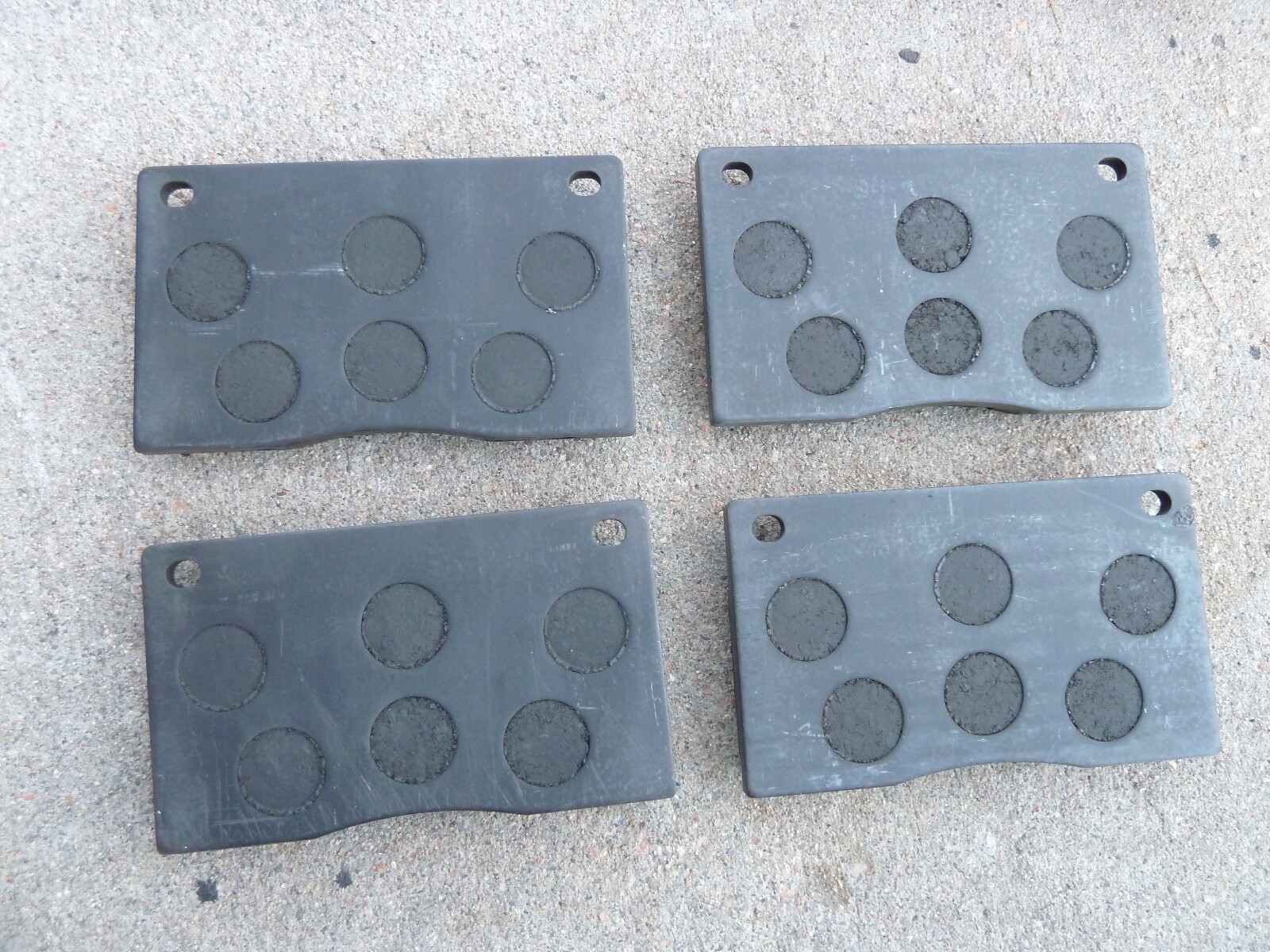 NEW OEM 1997-99 Aston Martin DB7 6 cyl  Front Brake Pad Kit Set Pads