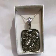 Scorpion Pendant Mens 20 in Chain Stainless Steel Gift Box